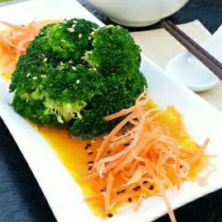 SC01 Steamed Broccoli 清蒸西兰花