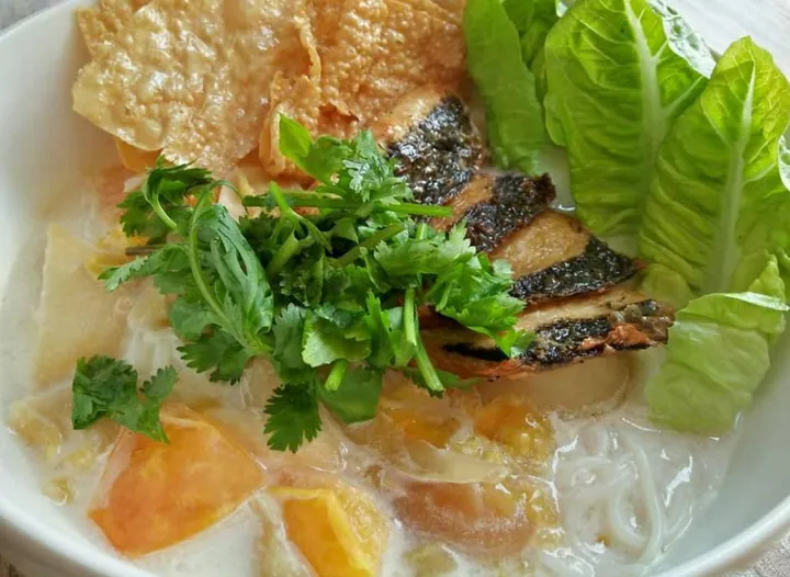 NO5. Fish Head Noodle