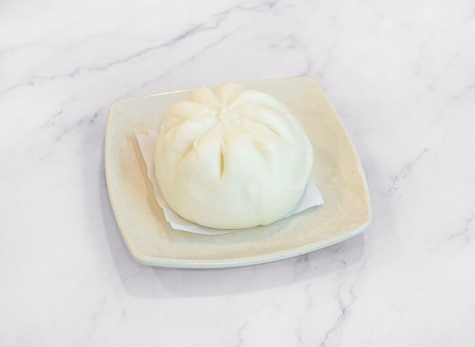 Steamed Mui Cai Bun 梅菜包