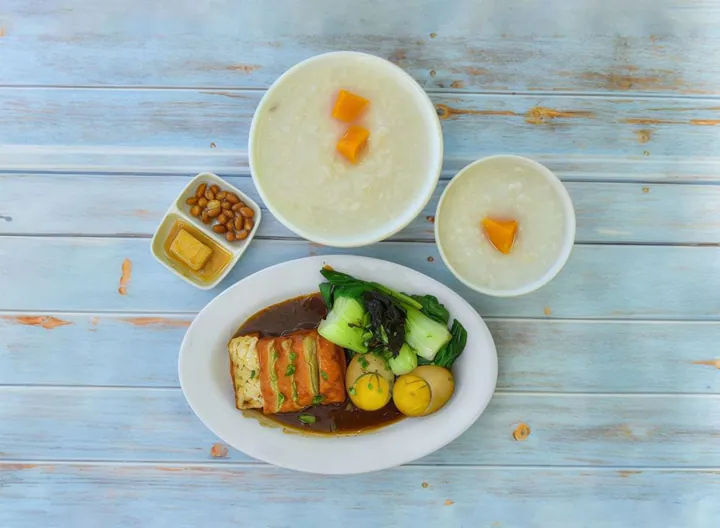 C1. Teochew Porridge