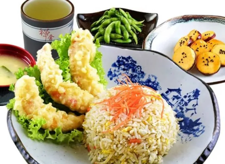BD4. Seafood Fried Rice Set For 2