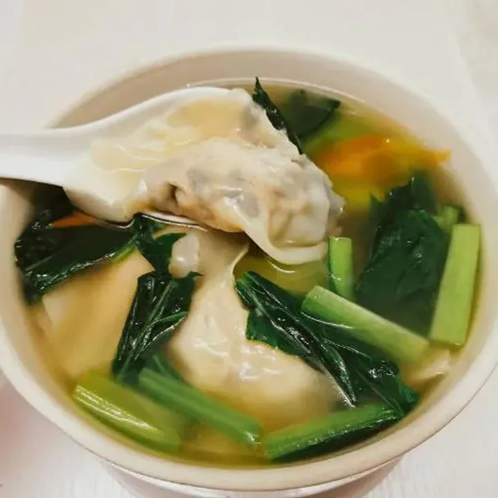 H003. Dumpling Soup 水餃湯