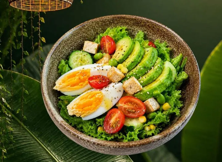 SB02. Avocado & Egg Salad 牛油果鸡蛋沙拉