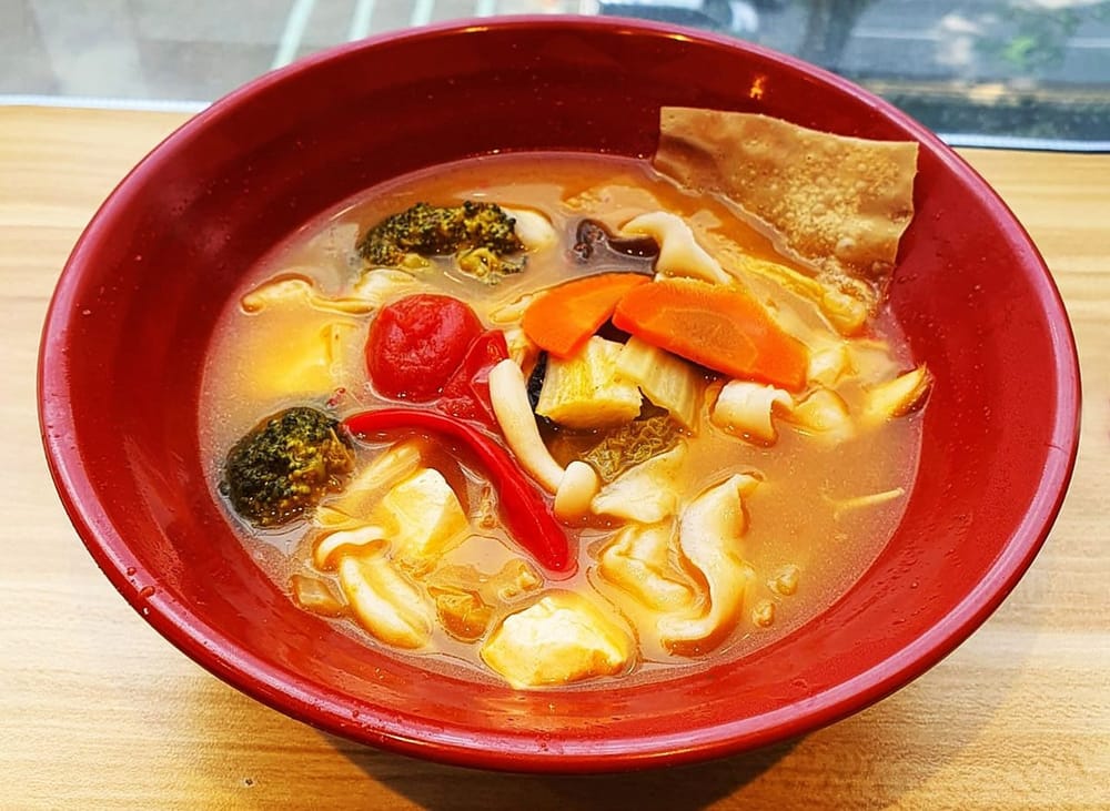 N03. Tom Yam Ban Mian Soup 东炎板面汤
