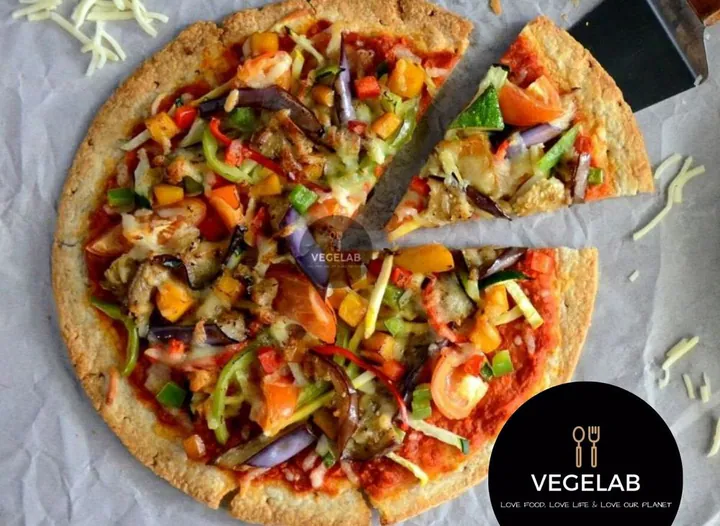 VEGAN Lab Pizza Spicy + Drink
