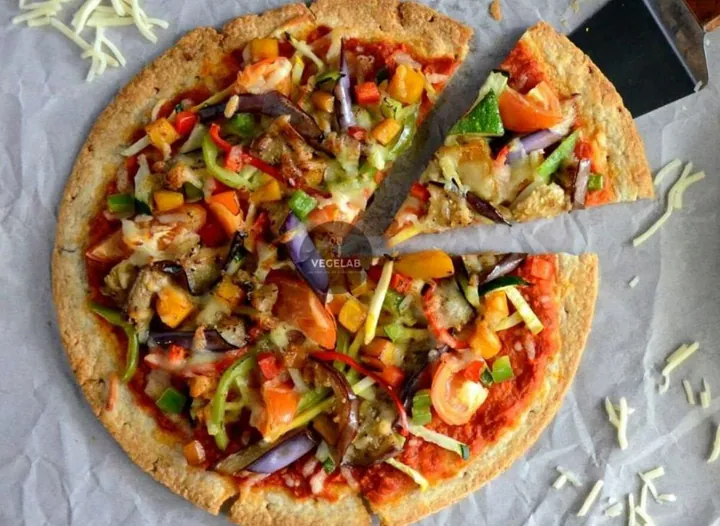 VEGAN Margherita Pizza + Drink