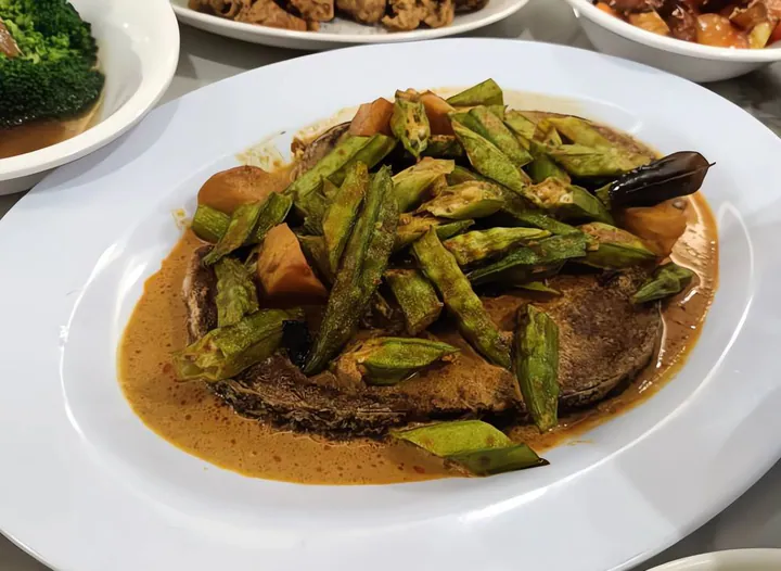 A02. Curry Fish 咖喱素鱼