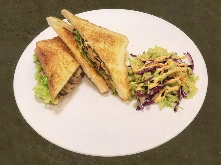 Scrambled Egg Toast