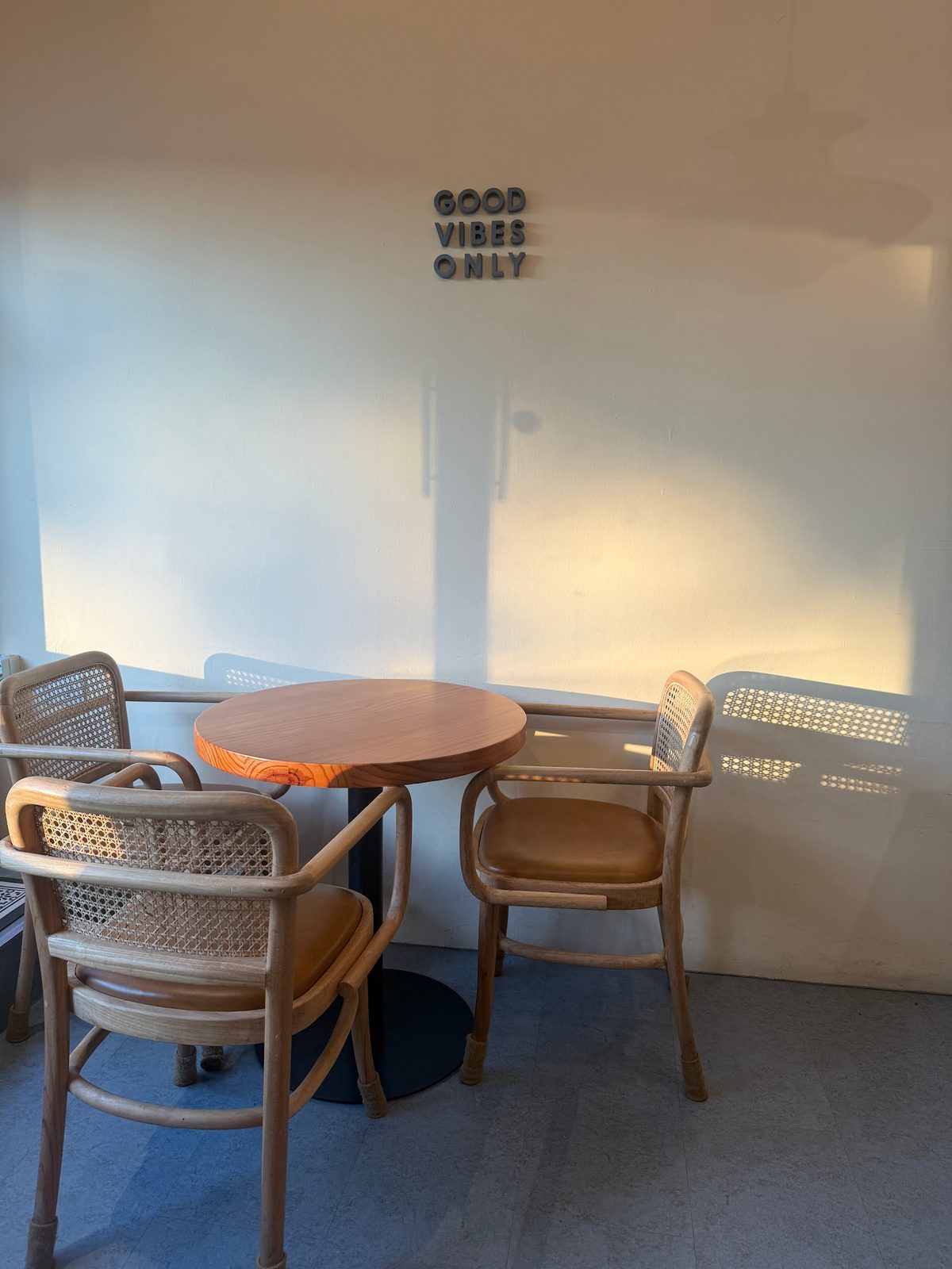 MOD Cafe, Marine Parade