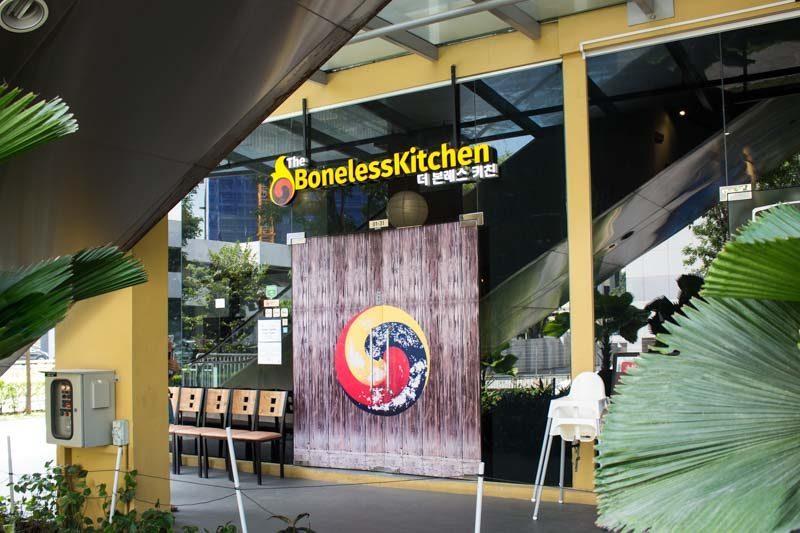 The Boneless Kitchen, Tai Seng