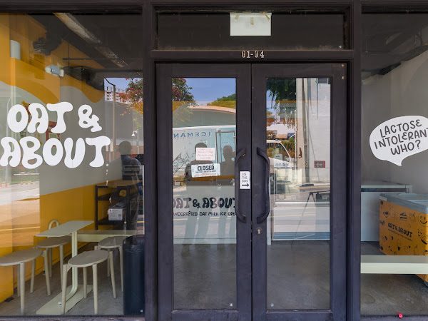 Oat & About, Chinatown